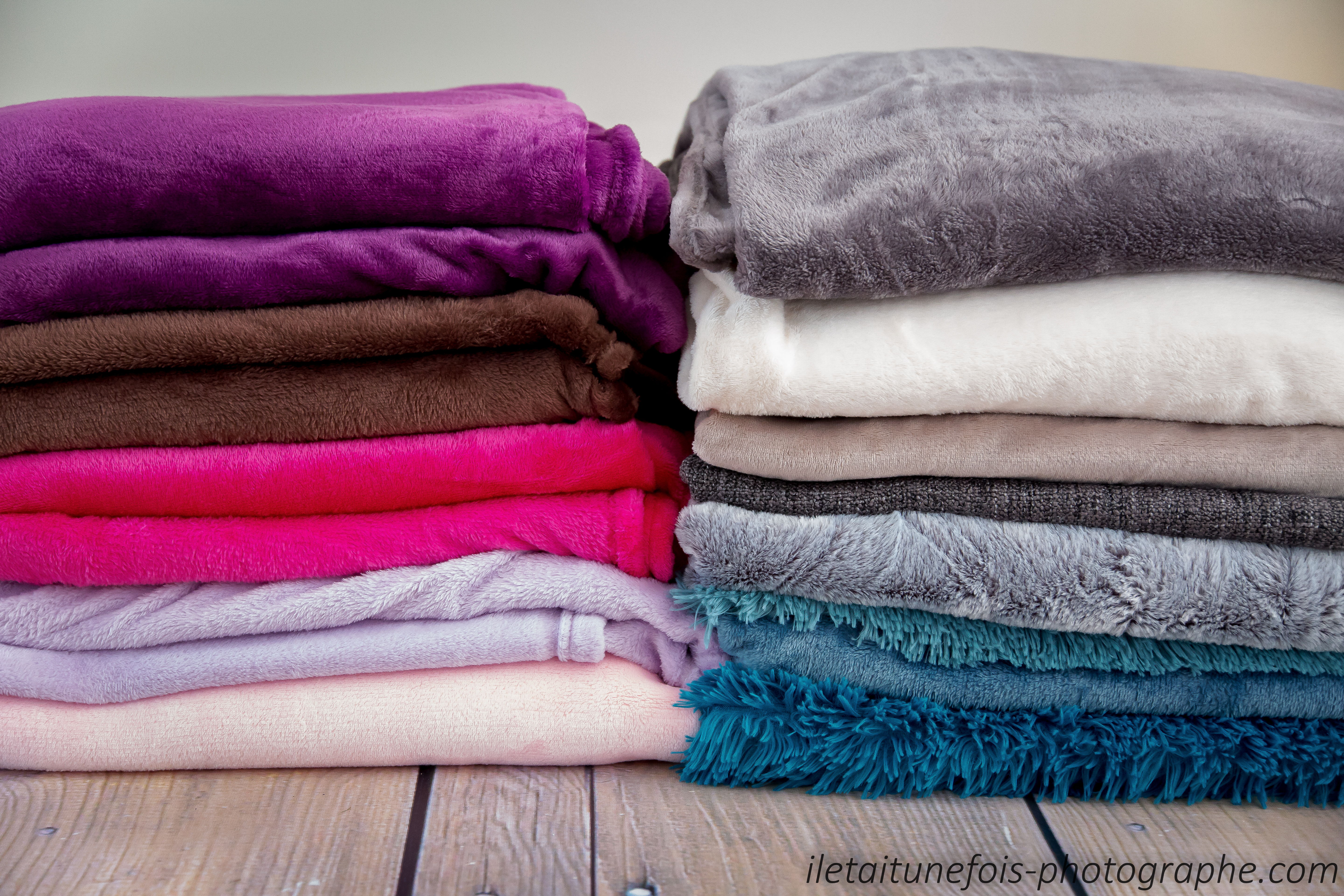 Tenues et accessoires pour les Séances Naissance.