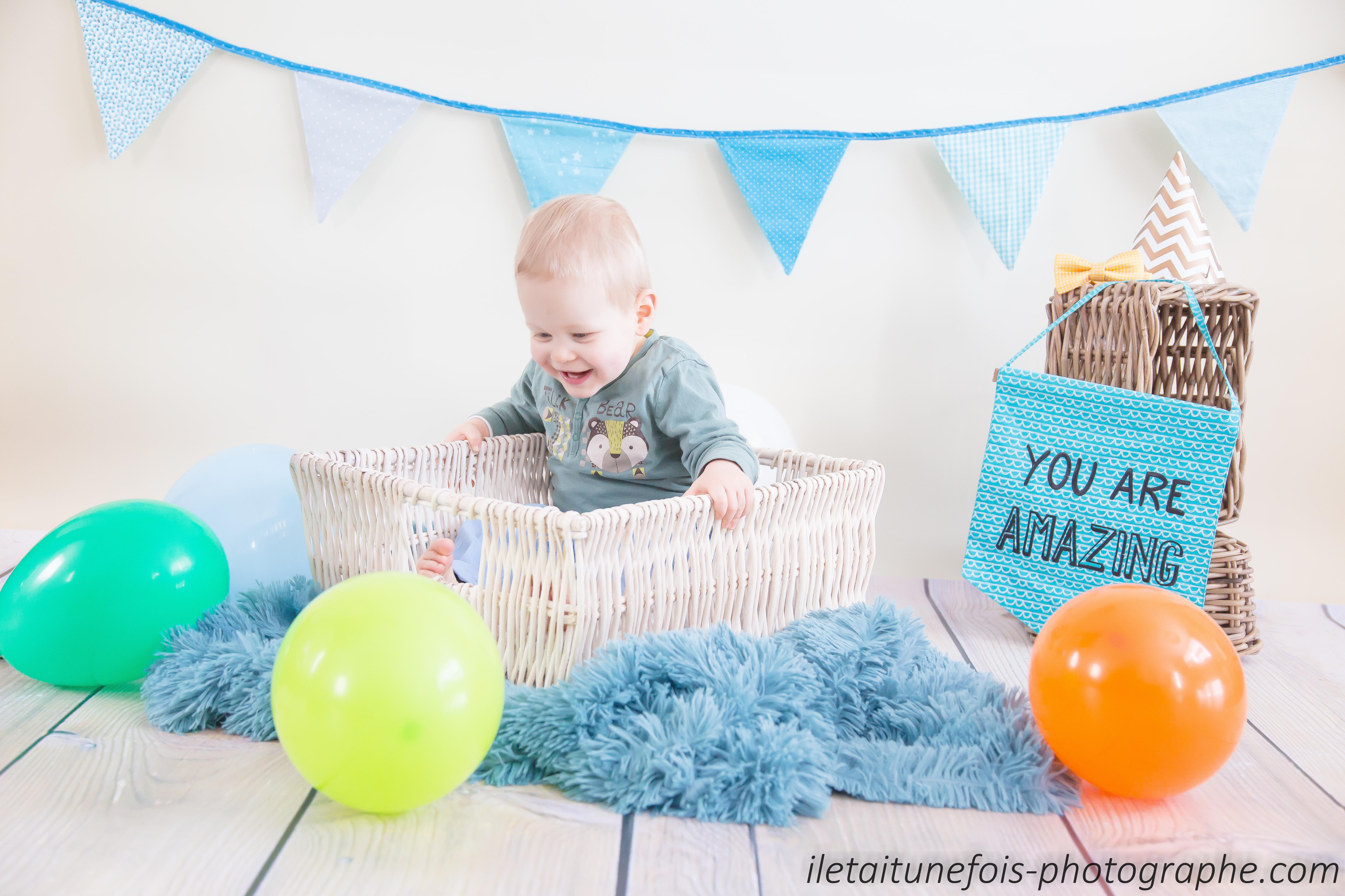 Séance photo Little Boy ou Little Girl! De 6-8 mois à 13 mois. Photographe à Valdahon.